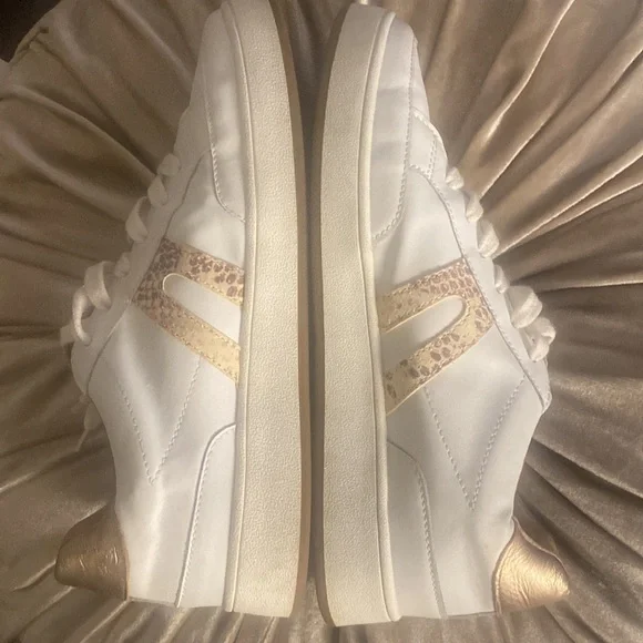 🎀 Lucky Brand Hinta Sneakers Women's Size 8 White Gold Leather Athletic Shoes - Picture 9 of 12